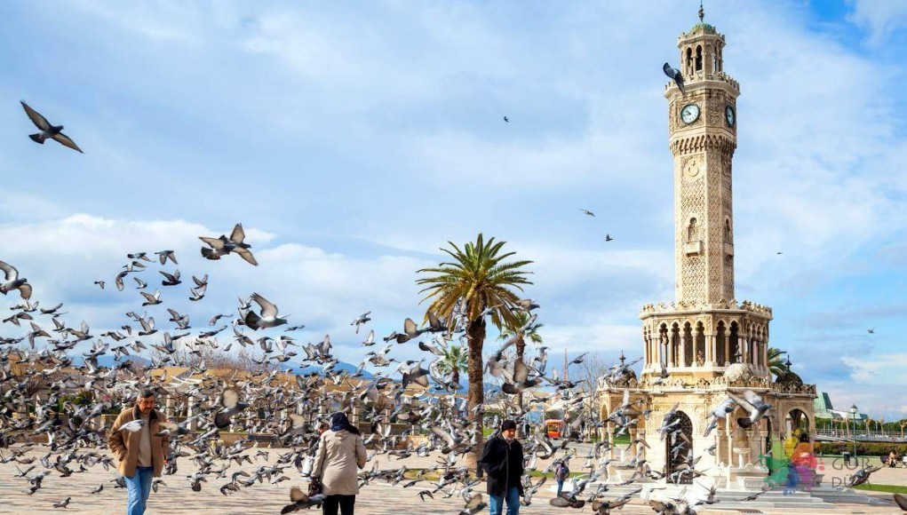 İstanbul’dan Göç 17 Bini Aştı: İzmir’de Ev Fiyatları Yaklaşık Olarak Yüzde 20 Arttı