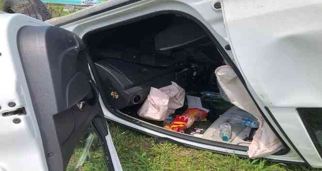 Rize'de kırmızı ışıkta geçen sürücü kazaya neden oldu 3 yaralı